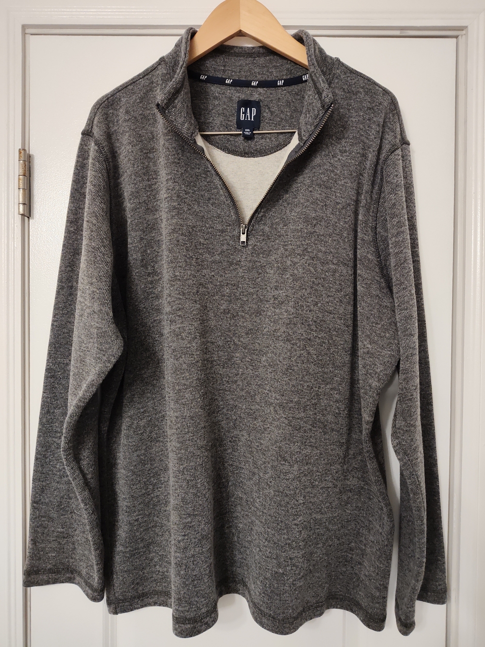 GAP Men's Heather Charcoal Relaxed Zip-Neck Sweater Preppy Minimalist Outdoors